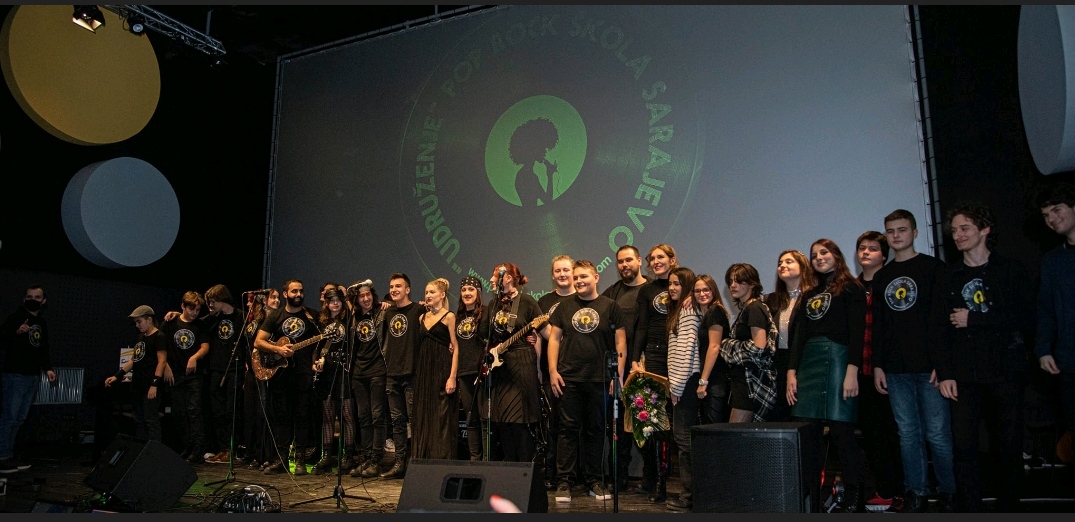 Read more about the article Novogodišnji koncert ” Pop Rock Škole Sarajevo” u Dječijoj kući